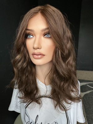 20" IVORY WAVY PREMIUM EUROPEAN WIG #2136