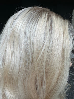 24” ALLURE WAVY PREMIUM EUROPEAN WIG #1988