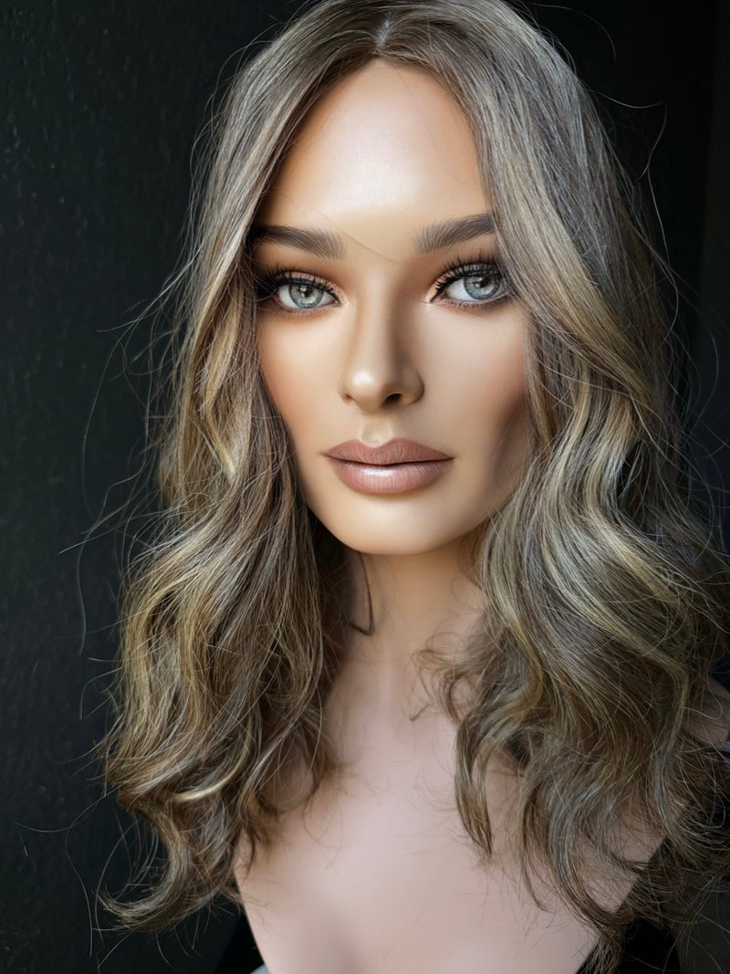 20” 8x8 CHIC WAVY PREMIUM EUROPEAN TOPPER #2367