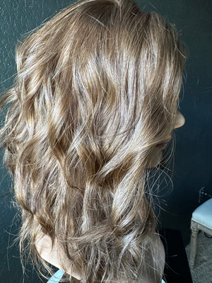 20" ALLURE WAVY PREMIUM EUROPEAN WIG #2264