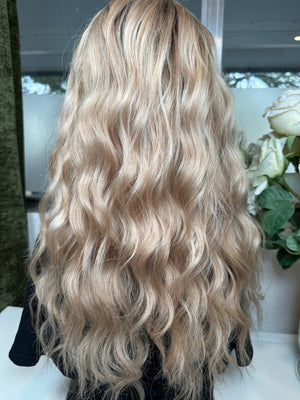 24” ELITE WAVY PREMIUM EUROPEAN WIG #2153