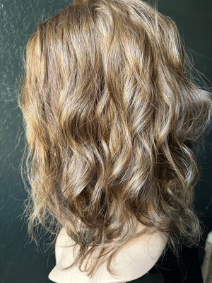 20" ALLURE WAVY PREMIUM EUROPEAN WIG #2264