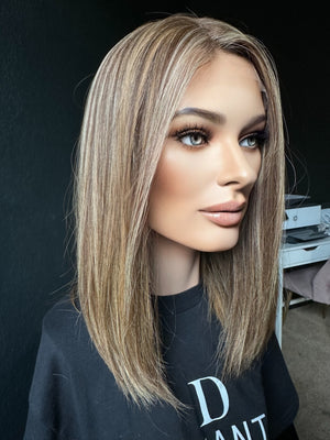 18” ELITE PREMIUM EUROPEAN WIG #2141 *SMALL*