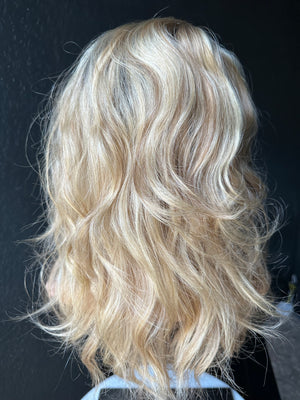20” ELITE WAVY PREMIUM EUROPEAN WIG #2332