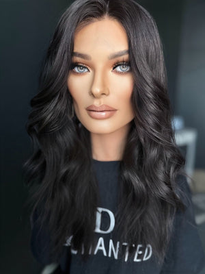22” ELEGANCE WAVY PREMIUM EUROPEAN WIG #2171