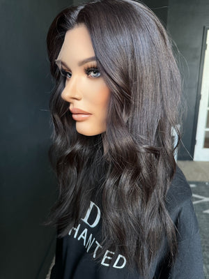 22” ELEGANCE WAVY PREMIUM EUROPEAN WIG #2171