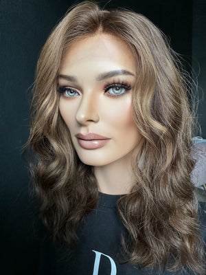 20” ALLURE WAVY PREMIUM EUROPEAN WIG #2241