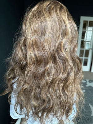 22” ALLURE WAVY PREMIUM EUROPEAN WIG #2239