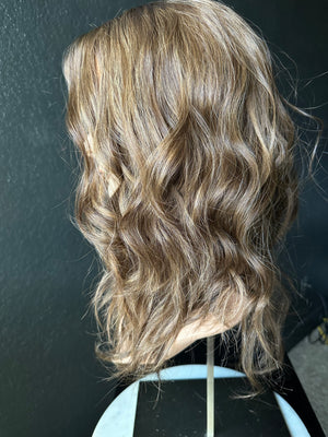22” ALLURE WAVY PREMIUM EUROPEAN WIG #2302