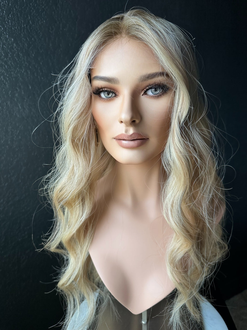 28” ALLURE PREMIUM EUROPEAN WIG #2366