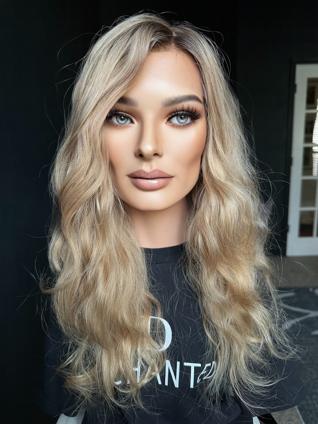 24” IVORY WAVY PREMIUM EUROPEAN WIG #2151