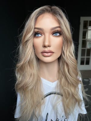 24” ELEGANCE WAVY PREMIUM EUROPEAN WIG #2134