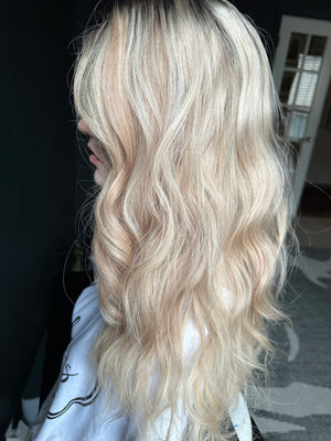 24” ELEGANCE WAVY PREMIUM EUROPEAN WIG #2134