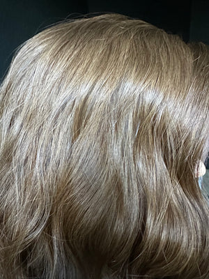 20” ALLURE WAVY PREMIUM EUROPEAN WIG #2240