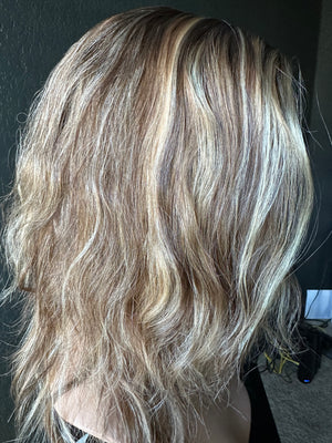 20" IVORY WAVY PREMIUM EUROPEAN WIG #2305