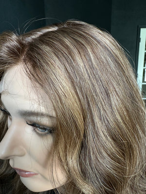 20” ALLURE WAVY PREMIUM EUROPEAN WIG #2241