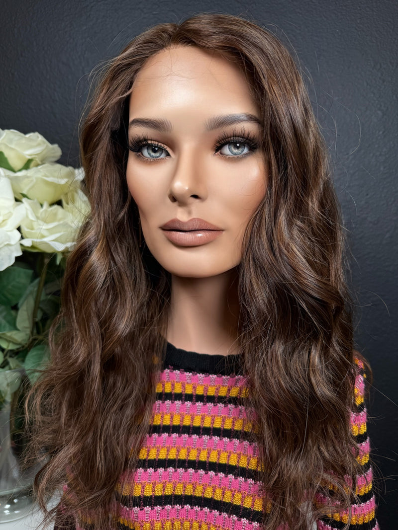 24” IVORY WAVY PREMIUM EUROPEAN WIG #2138