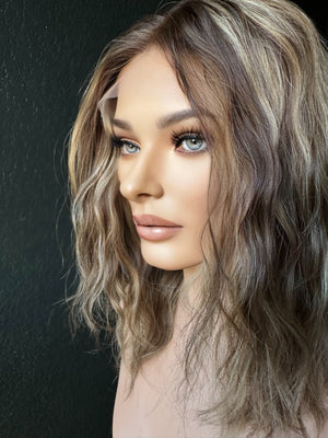 20" IVORY WAVY PREMIUM EUROPEAN WIG #2305
