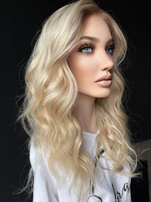 22” ELEGANCE WAVY PREMIUM EUROPEAN WIG #2243