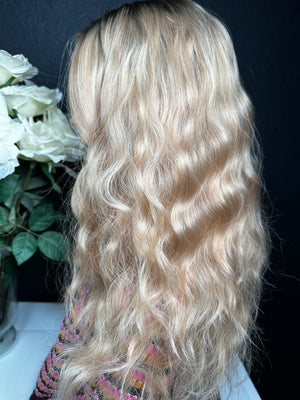 22” ELITE WAVY PREMIUM EUROPEAN WIG #2106