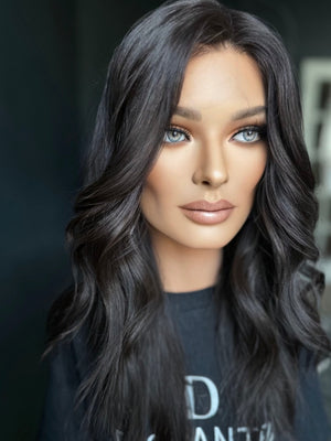 22” ELEGANCE WAVY PREMIUM EUROPEAN WIG #2171
