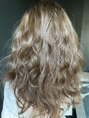 20" ELITE WAVY PREMIUM EUROPEAN WIG #2155
