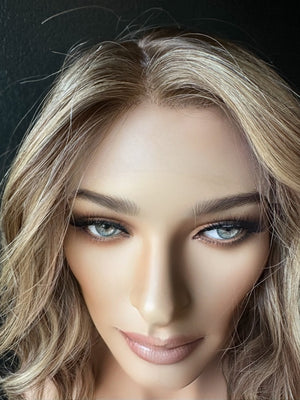 20" IVORY WAVY PREMIUM EUROPEAN WIG #2298