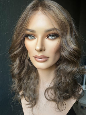 20” ELEGANCE WAVY PREMIUM EUROPEAN WIG #2331