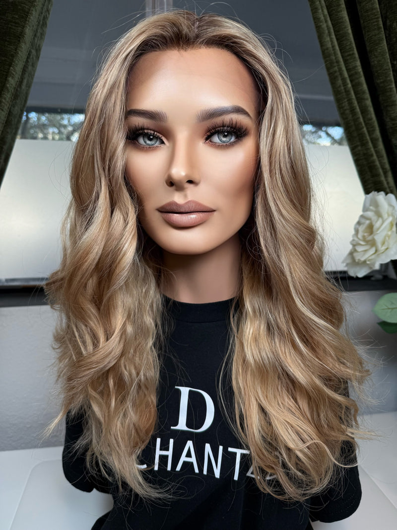 24” ELEGANCE WAVY PREMIUM EUROPEAN WIG #2137 *SMALL*