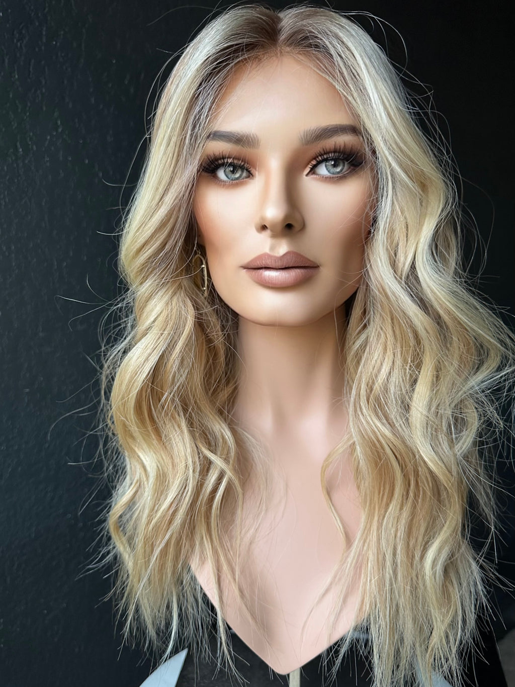 24” IVORY PREMIUM EUROPEAN WIG #2308