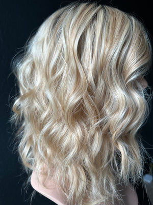 20” IVORY WAVY PREMIUM EUROPEAN WIG # 2301