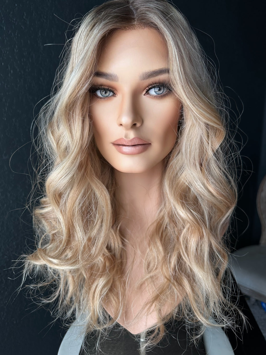 24” ELEGANCE WAVY PREMIUM EUROPEAN WIG #2356
