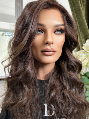 24" ALLURE WAVY PREMIUM EUROPEAN WIG #2176
