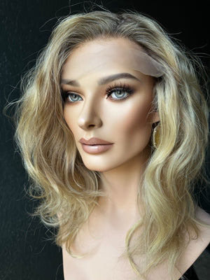 20” ELITE WAVY PREMIUM EUROPEAN WIG #2332