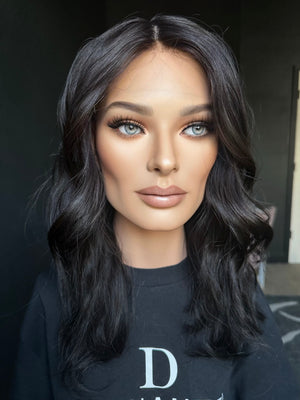 20” ALLURE WAVY PREMIUM EUROPEAN WIG #2184