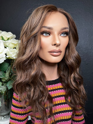 22” ELITE WAVY PREMIUM EUROPEAN WIG #2147