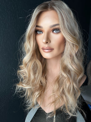 24” ELEGANCE WAVY PREMIUM EUROPEAN WIG #2356