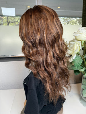 24” IVORY WAVY PREMIUM EUROPEAN WIG #2104