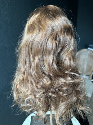 22" ELEGANCE WAVY PREMIUM EUROPEAN WIG #2306