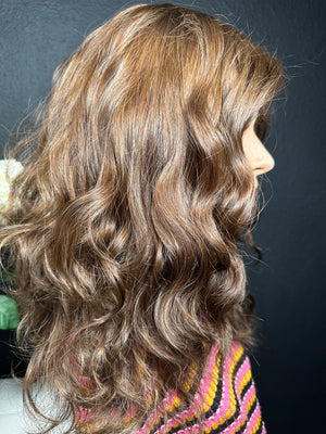 22" IVORY WAVY PREMIUM EUROPEAN WIG #2145