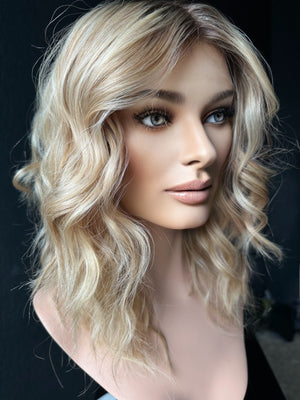 20” IVORY WAVY PREMIUM EUROPEAN WIG # 2301