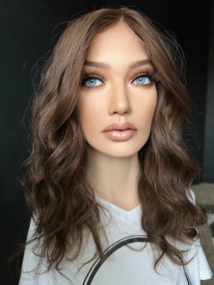 20" IVORY WAVY PREMIUM EUROPEAN WIG #2136