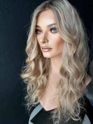24” ELEGANCE WAVY PREMIUM EUROPEAN WIG #2356