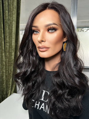 24” ALLURE WAVY PREMIUM EUROPEAN WIG #2172