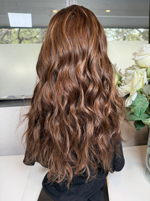 24” IVORY WAVY PREMIUM EUROPEAN WIG #2104