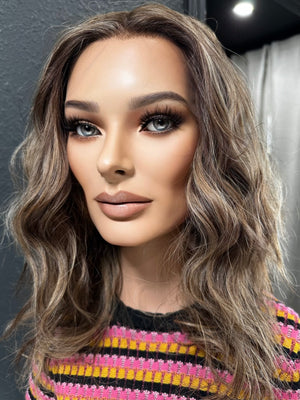 18” ELEGANCE WAVY PREMIUM EUROPEAN WIG #2050 *SMALL*