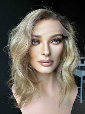 20” ELITE WAVY PREMIUM EUROPEAN WIG #2332