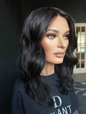 20” ALLURE WAVY PREMIUM EUROPEAN WIG #2184