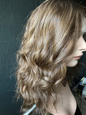 20” ELEGANCE WAVY PREMIUM EUROPEAN WIG #2331