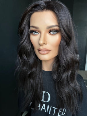 22” ELEGANCE WAVY PREMIUM EUROPEAN WIG #2171